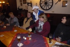 Fröhliches Beisammensein nach dem Rundgang